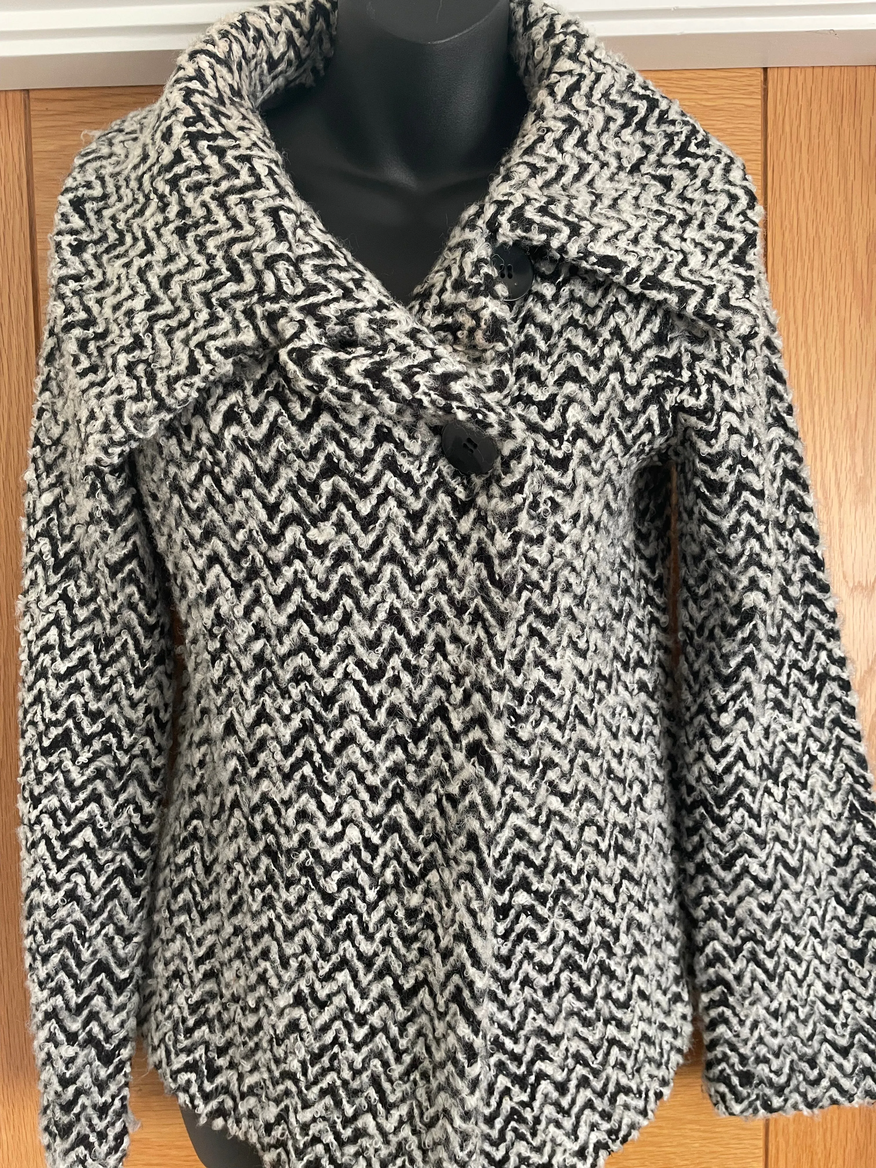 Black & White Short Jacket - Size 10