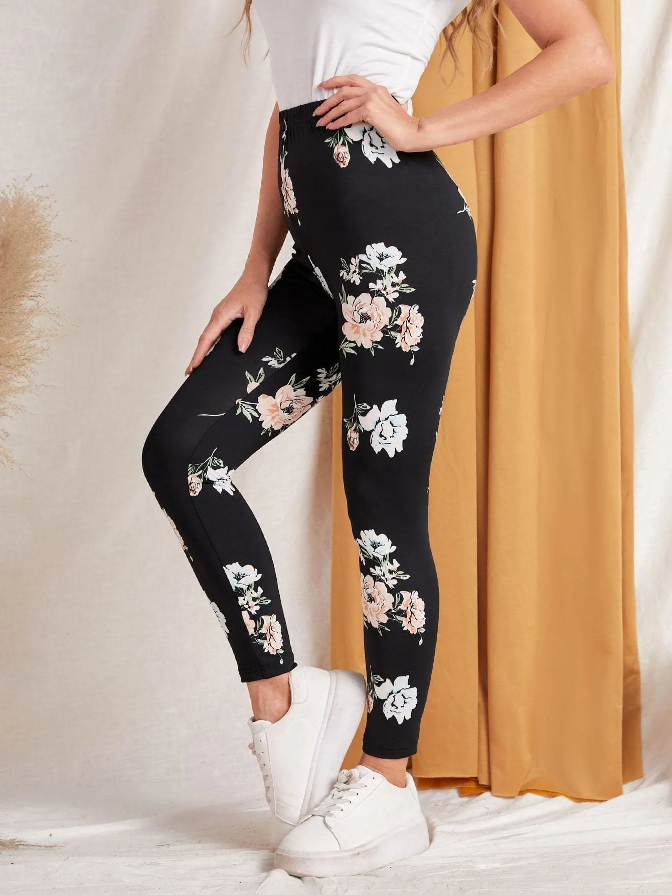 Black High Waist Floral Print Leggings