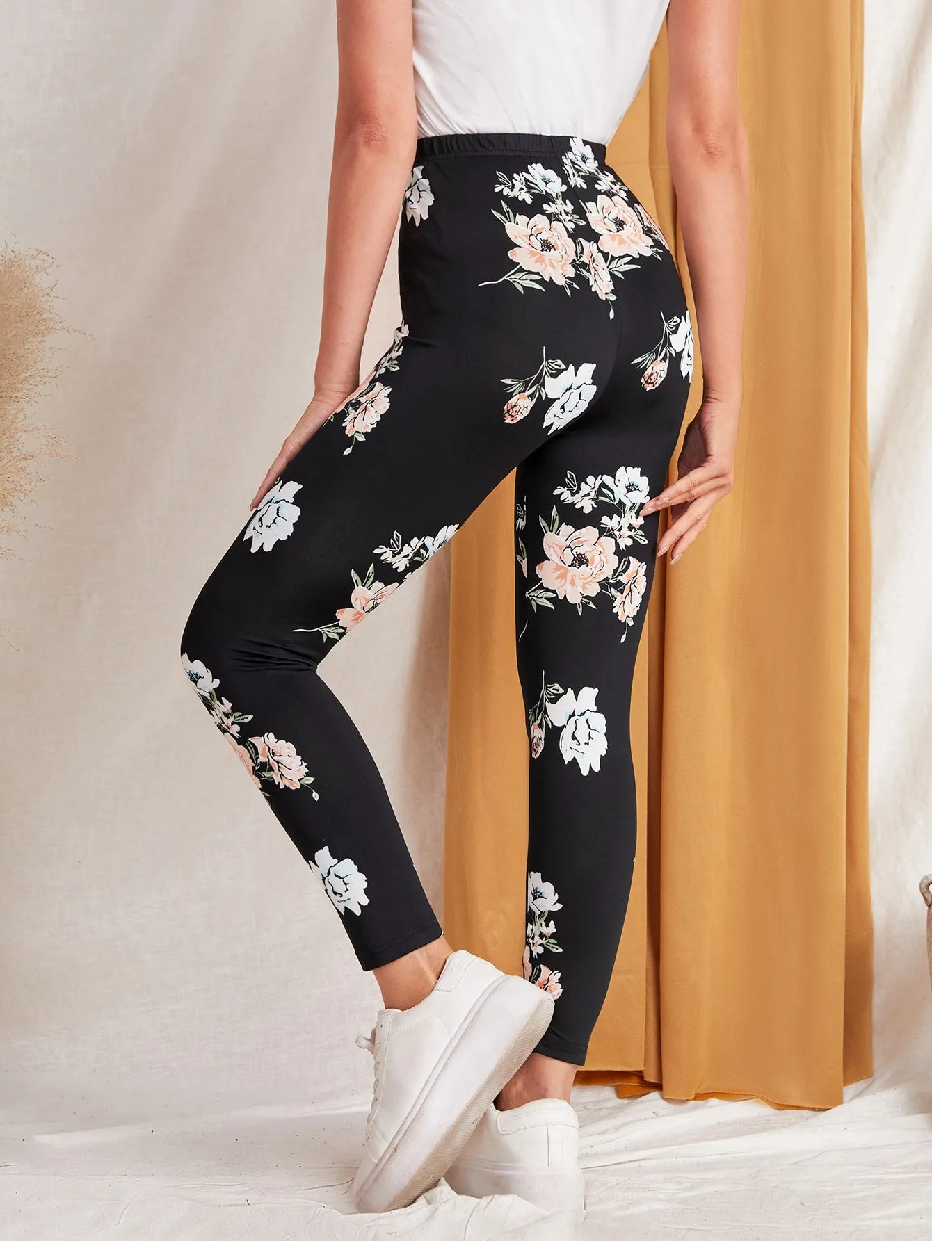 Black High Waist Floral Print Leggings