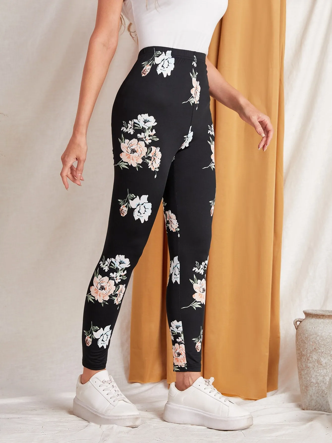 Black High Waist Floral Print Leggings