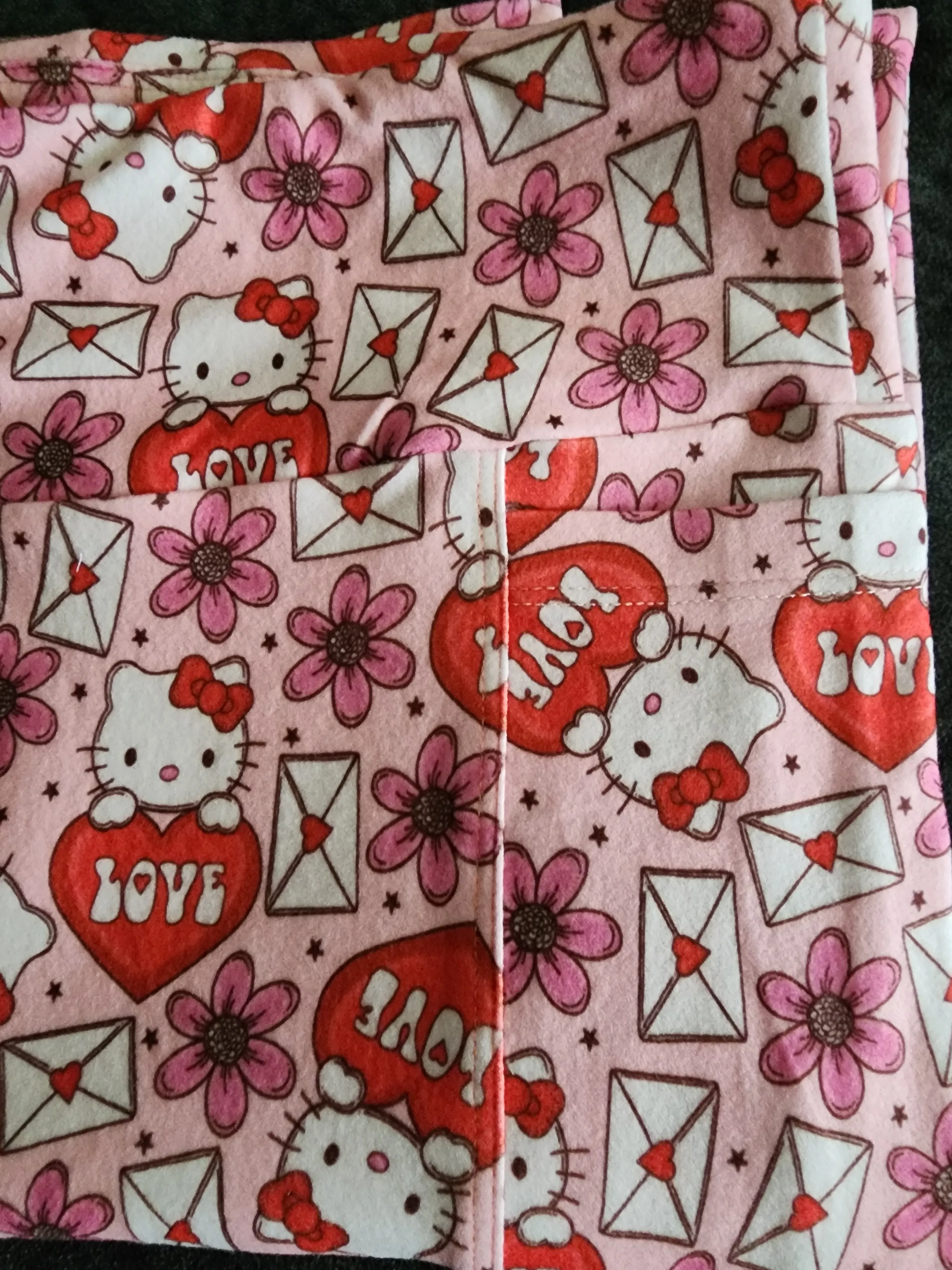 *Charlie's Project Hello Kitty Hearts and Flowers Leggings