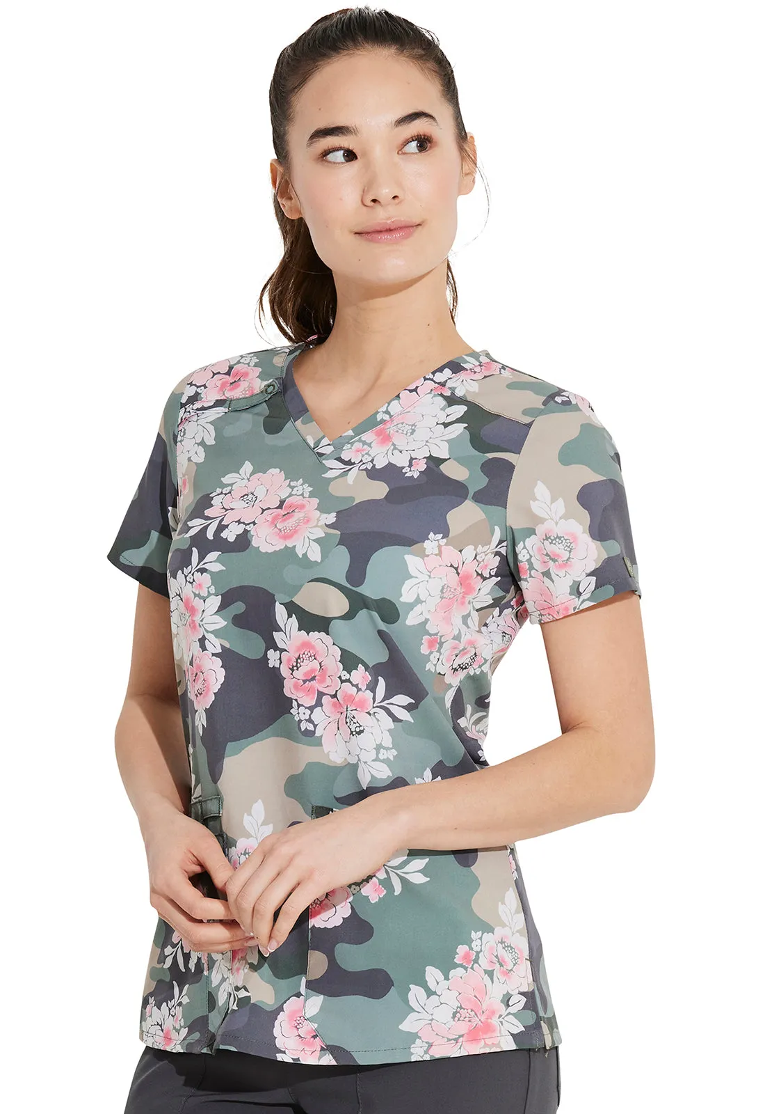 EDS Signature - Women's V-Neck Print Top