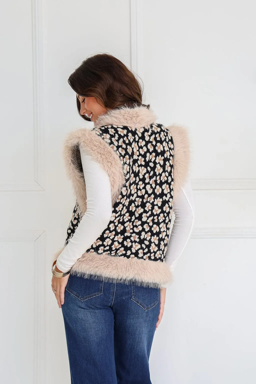 Faux Fur Trim Lombard Vest - Black Leopard Print - PREORDER