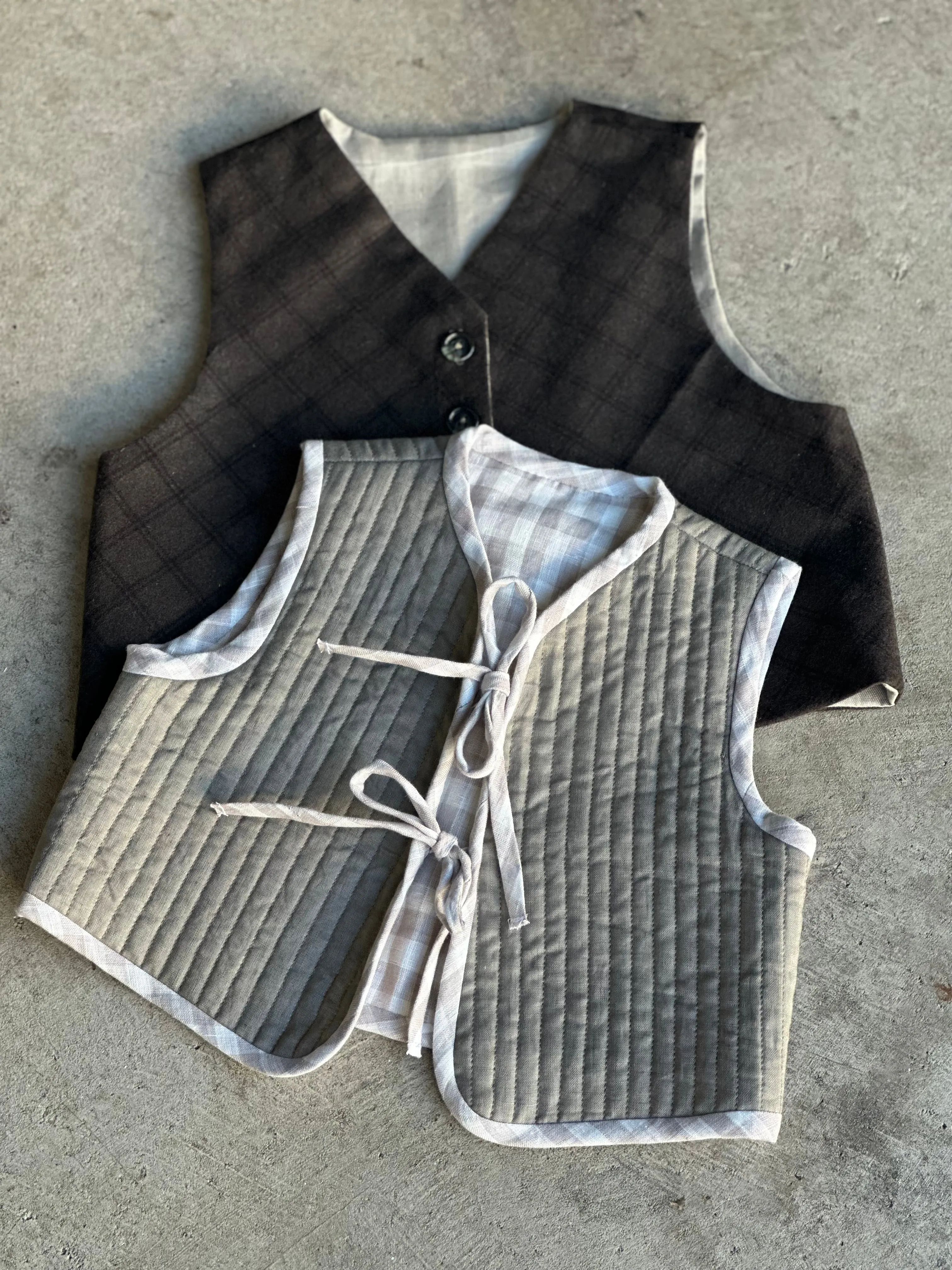 Japi Reversible Vest