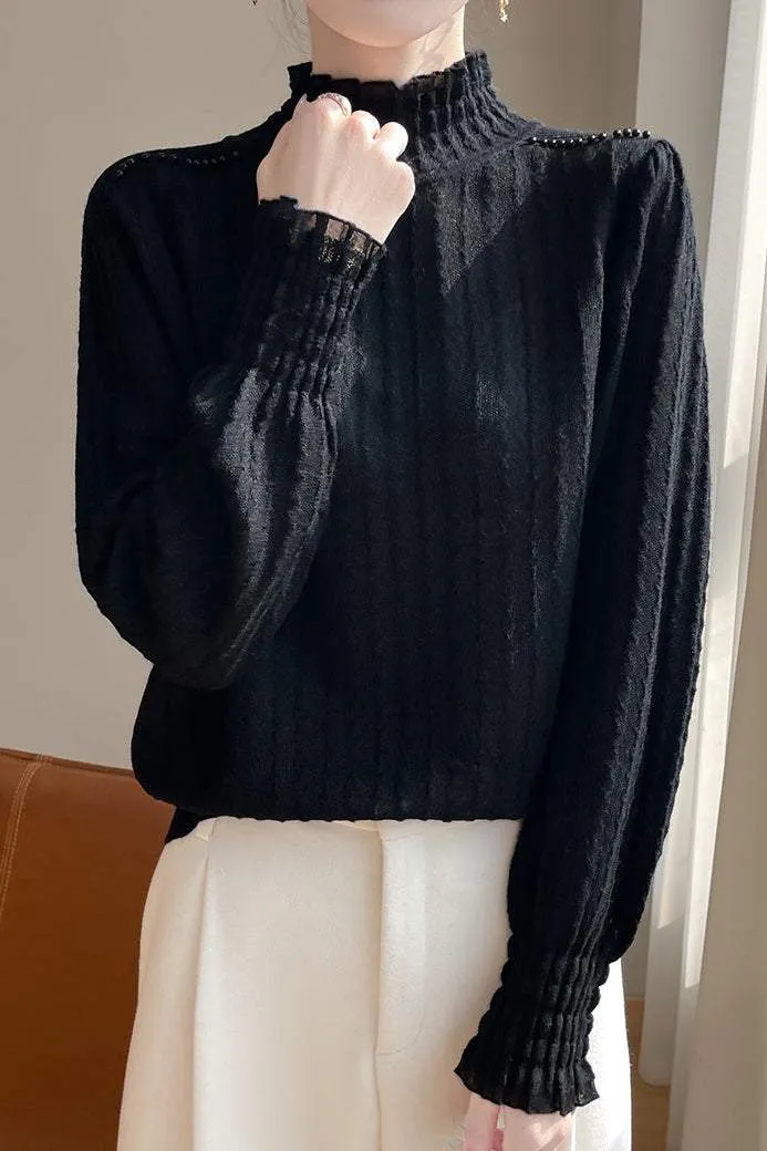 Lace-trimmed semi-high-neck base layer shirt