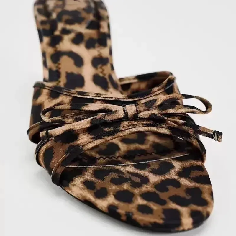 Sapato Scarpin Leopard