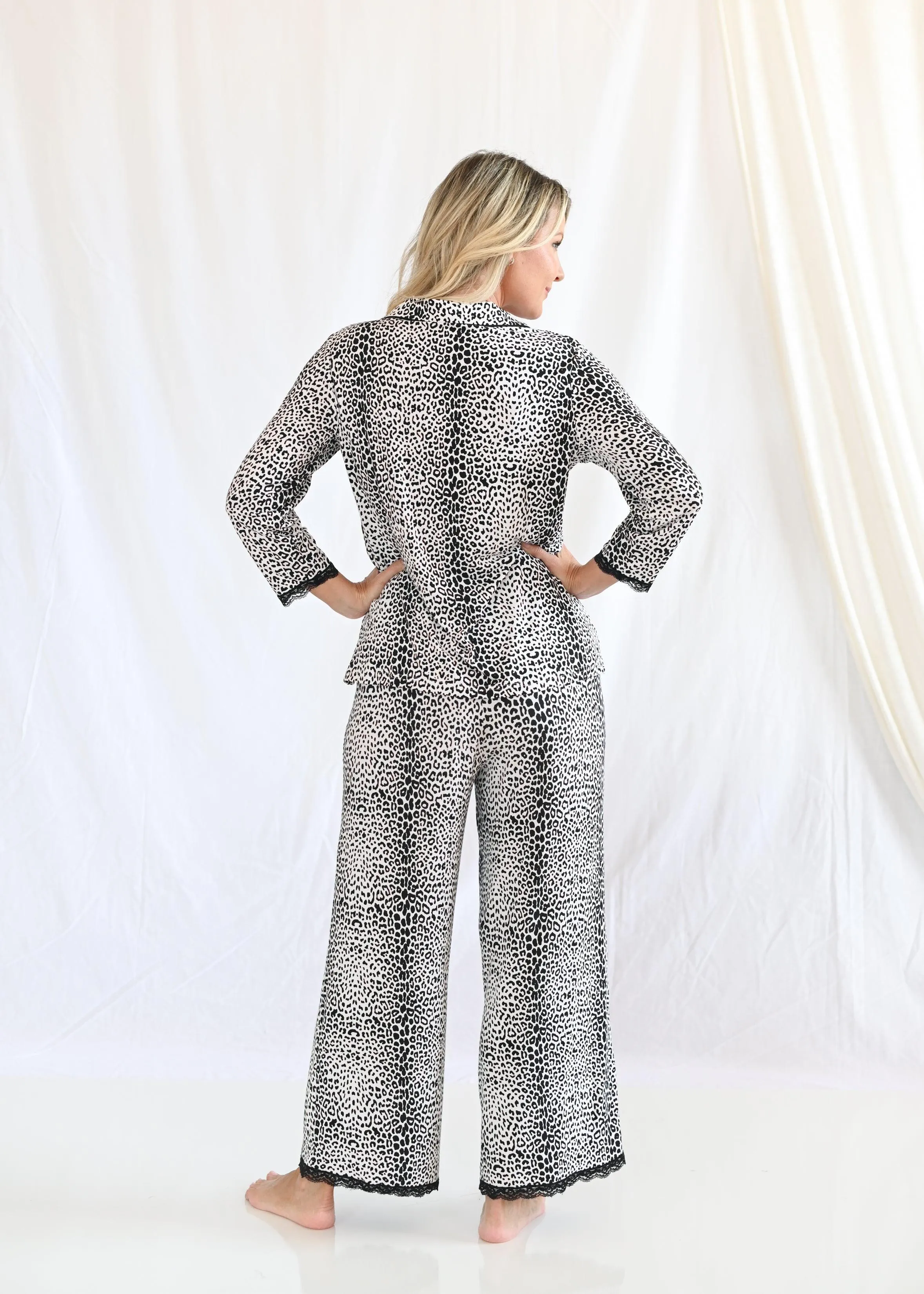 Women's Leopard Print Bamboo Lounge Pajamas Set with 3/4 Sleeve Top and Pants